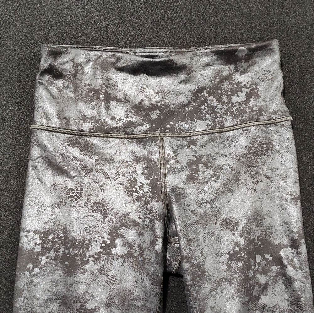 Athleta Women's XS Elation Misty Lace Tight Leggings Pants, Black Gray Silver - Picture 4 of 12